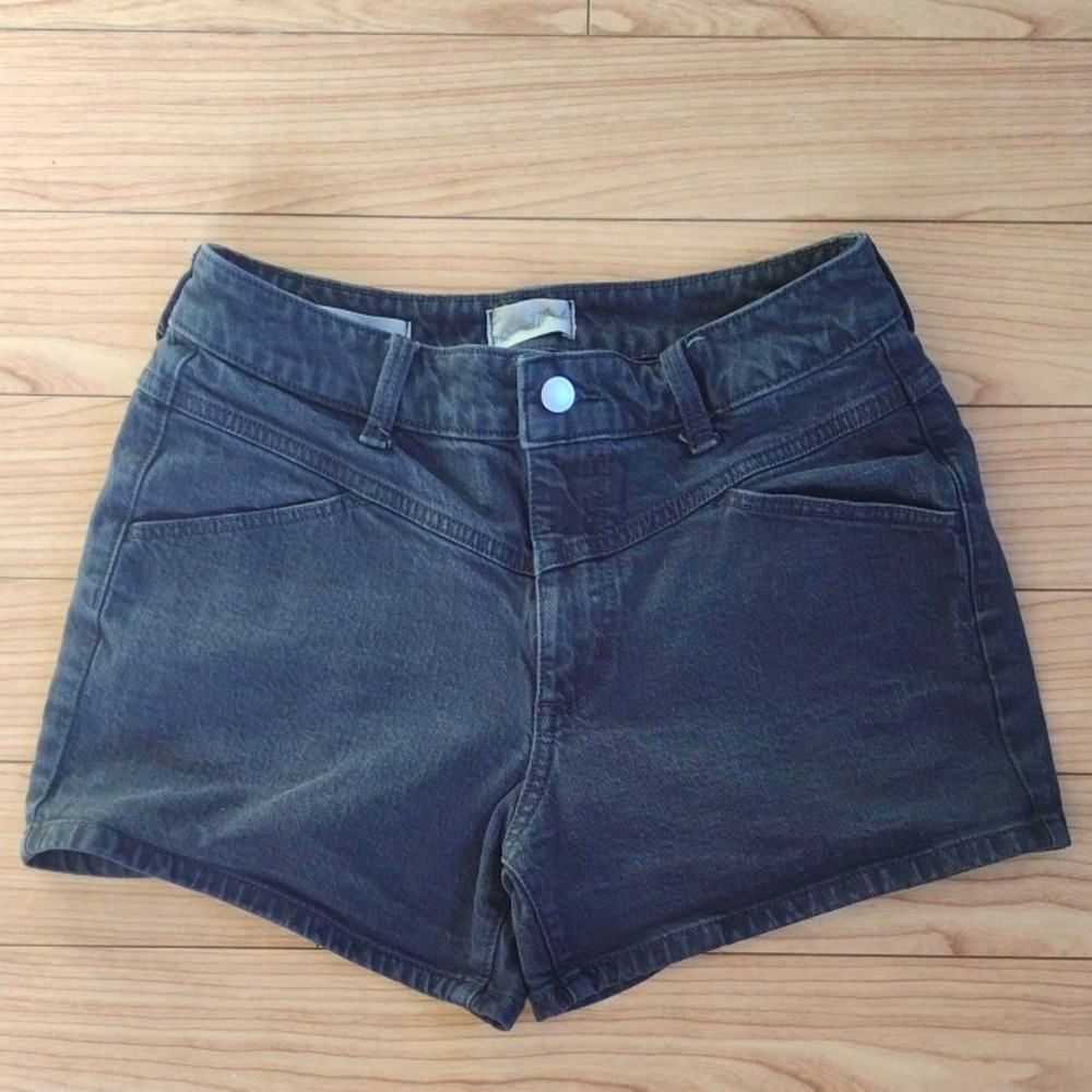 Universal Thread Vintage Midi Denim Jean Shorts Medium Wash Black Size 4